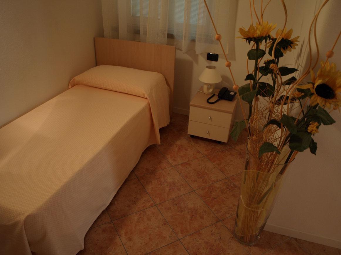 Hotel Karol Монца Экстерьер фото